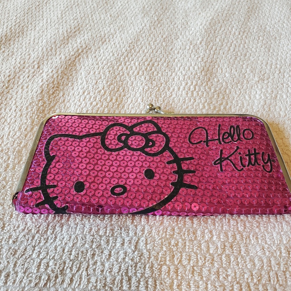 Hello Kitty Pink Sequin Kiss Lock Long Wallet Sanrio Y2K Clutch ID Window Pink